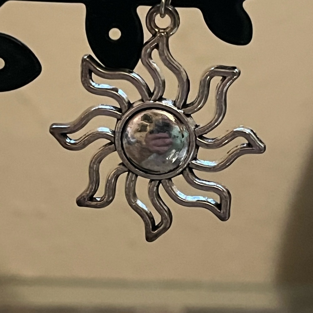 Silver sun earrings - Picture 2 of 3